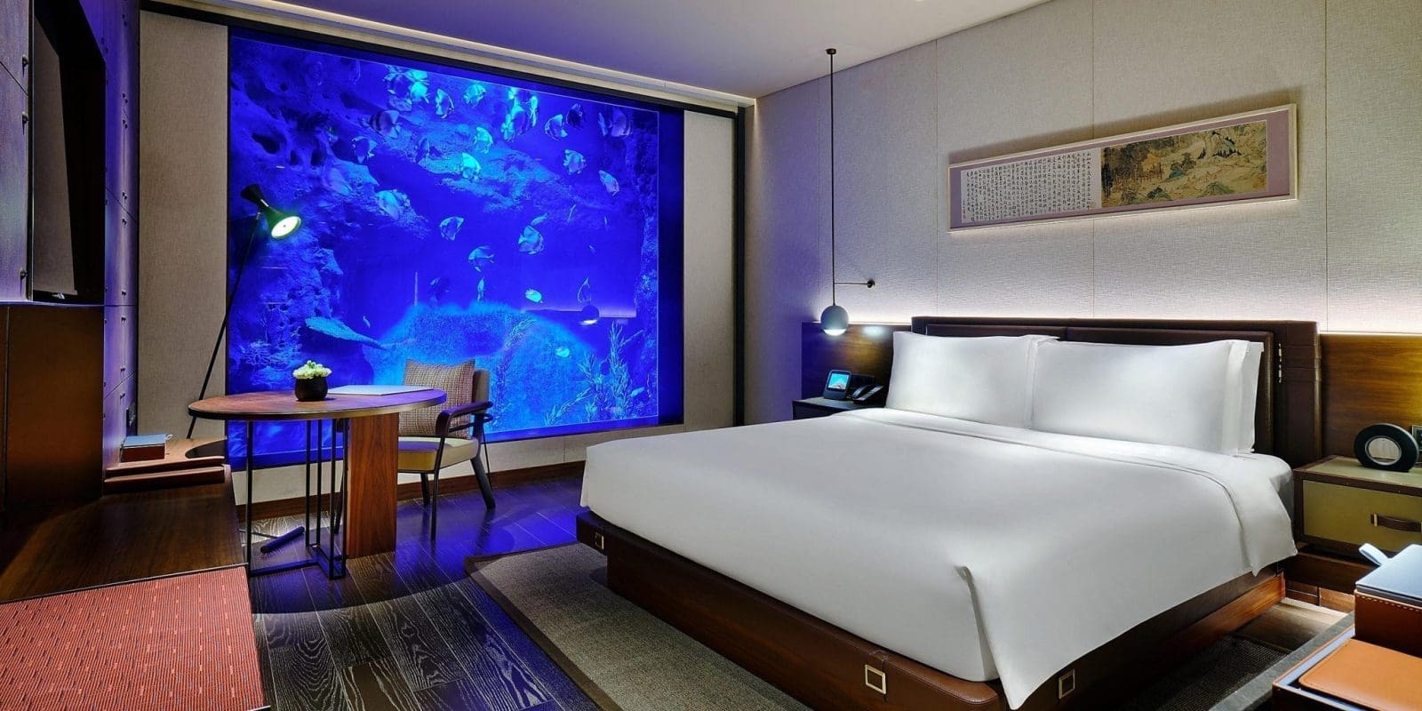 underwater hotel suite