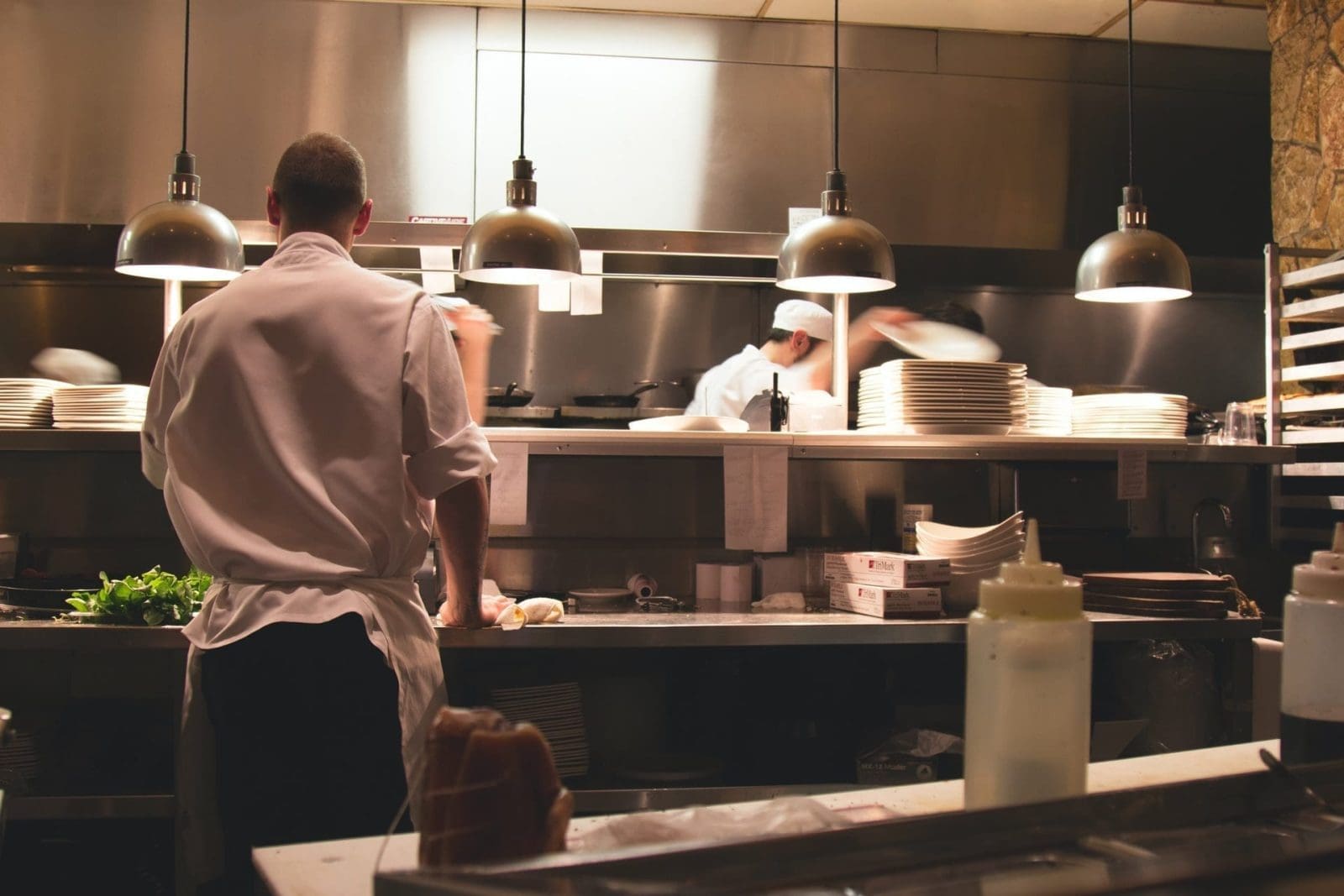 what is helping the restaurant industry recover