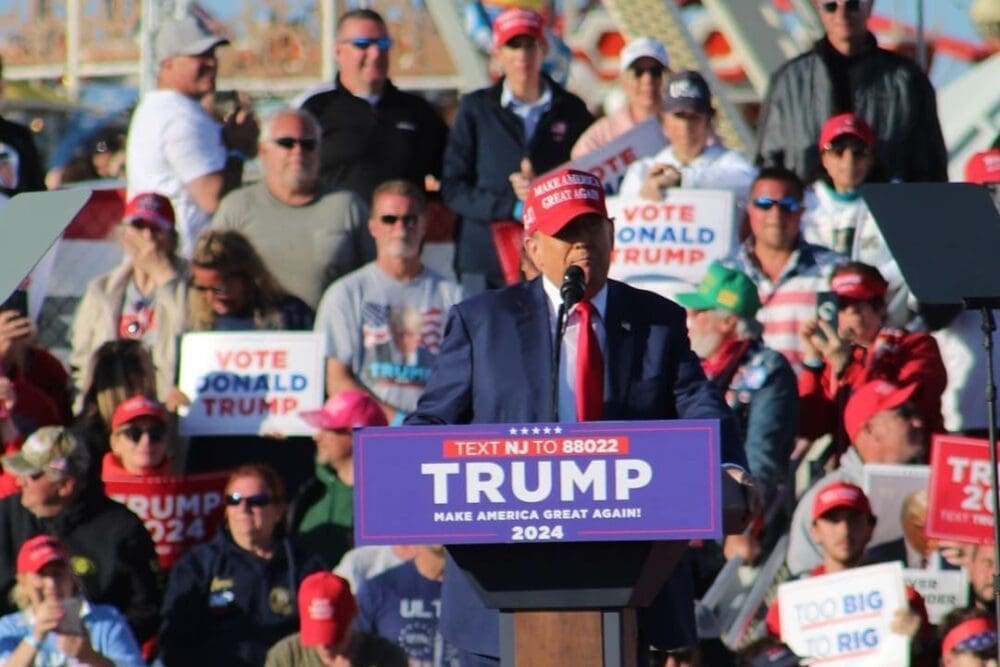 trump talking at rally