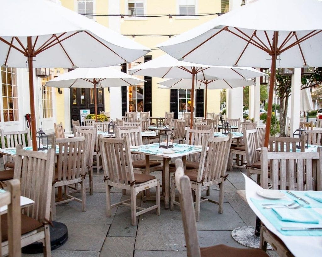 outdoor dining cape may