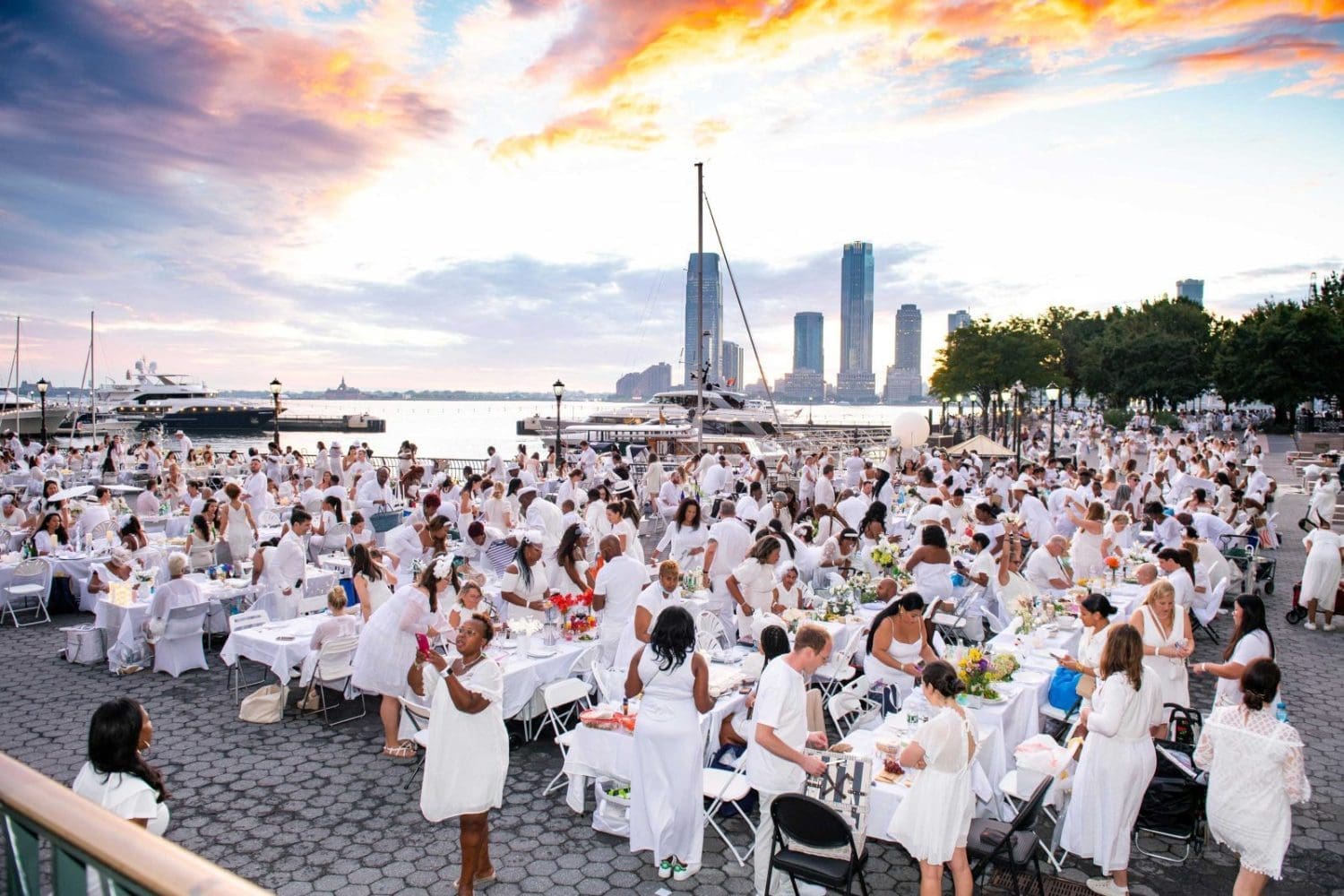 what is diner en blanc?