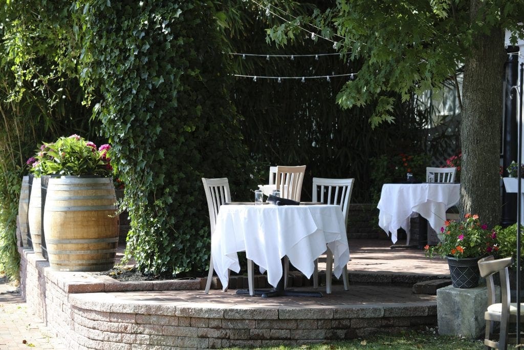 outdoor dining cape may