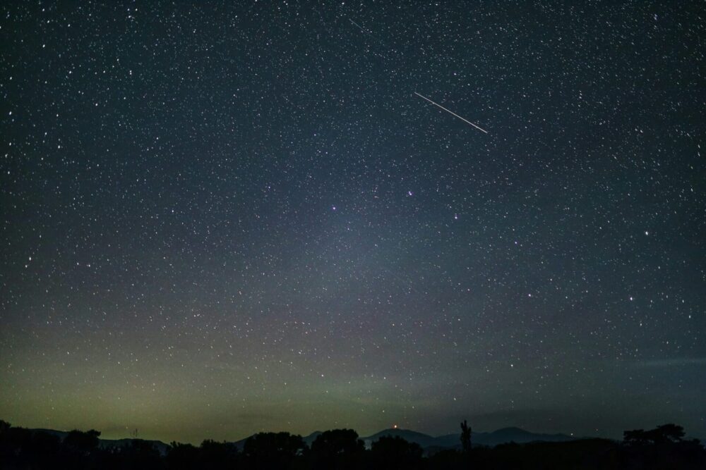 Glance On the Sky, You Can Nonetheless Catch a Glimpse of the NJ Meteor Bathe