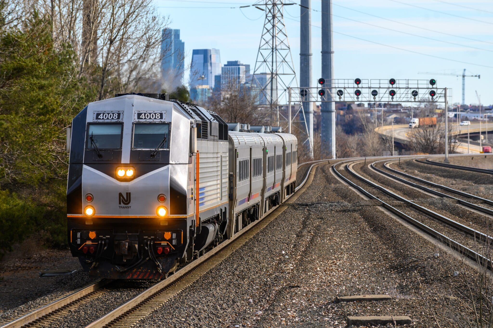 nj-transit-riders-face-worst-delays-in-region-analysis-shows-new