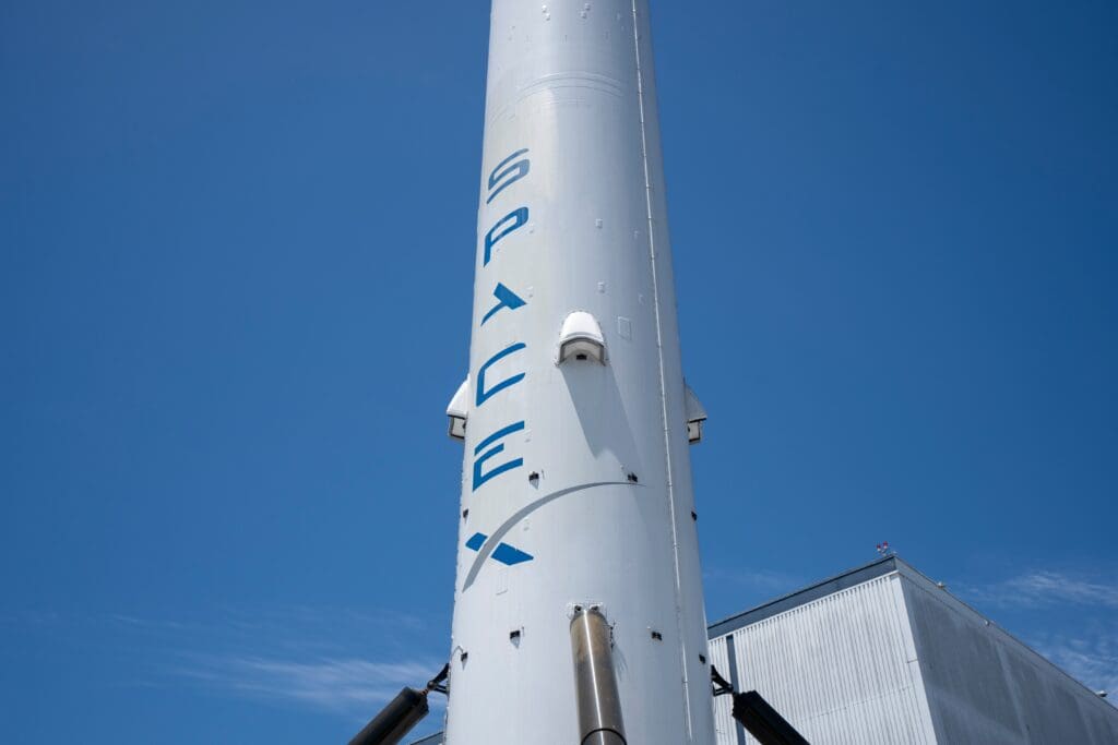 spacex rocket explodes