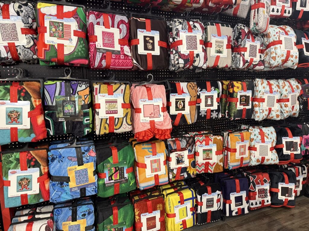 Plush throw blankets