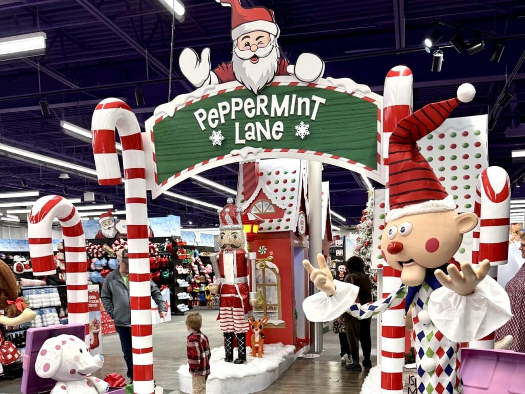 inside Spirit Christmas