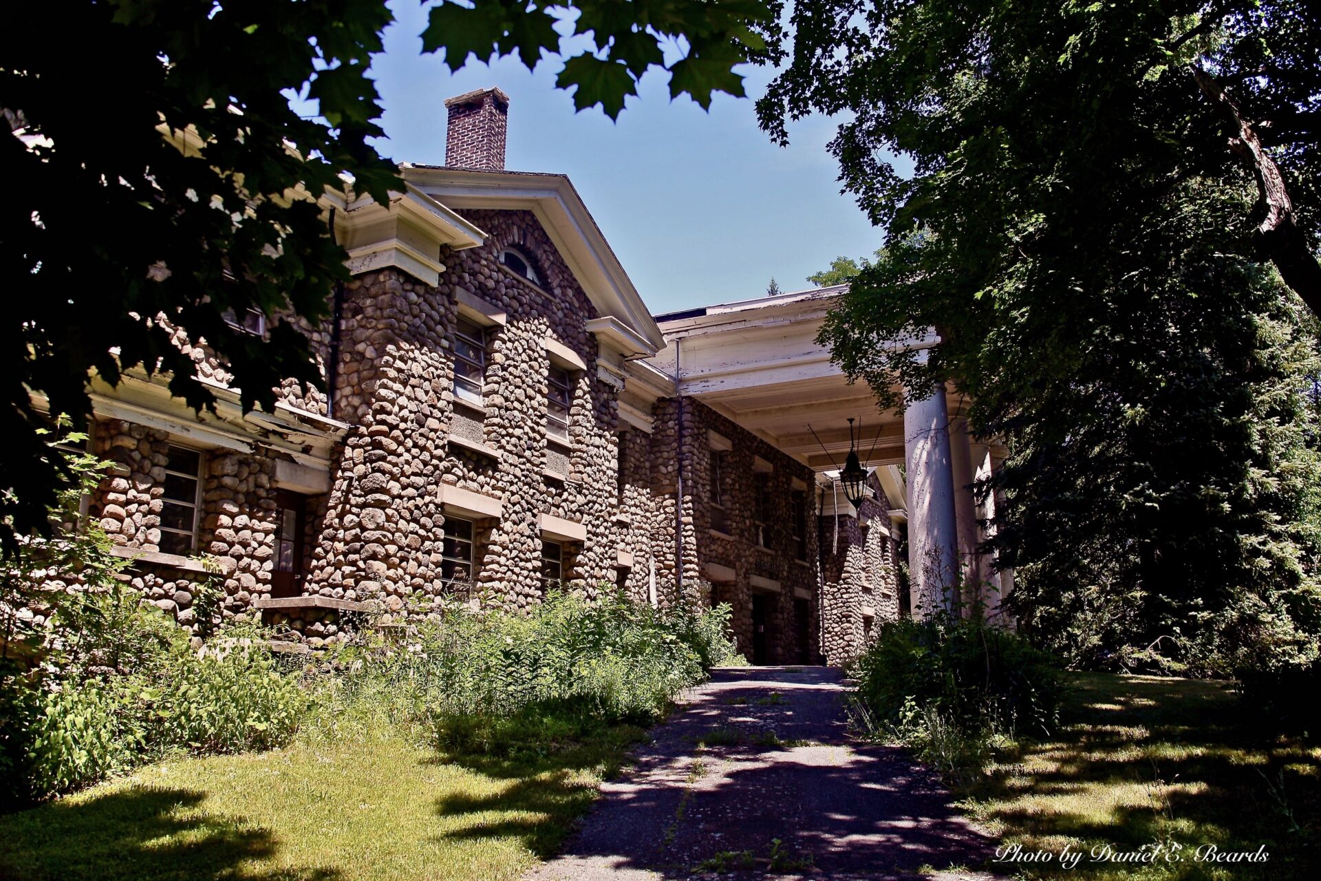 Ringling Manor damaged by fire