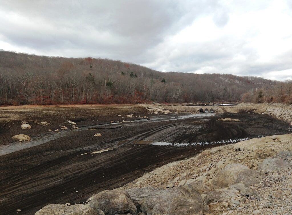 Low water levels at Oak Ridge Reservoir in New Jersey during drought conditions