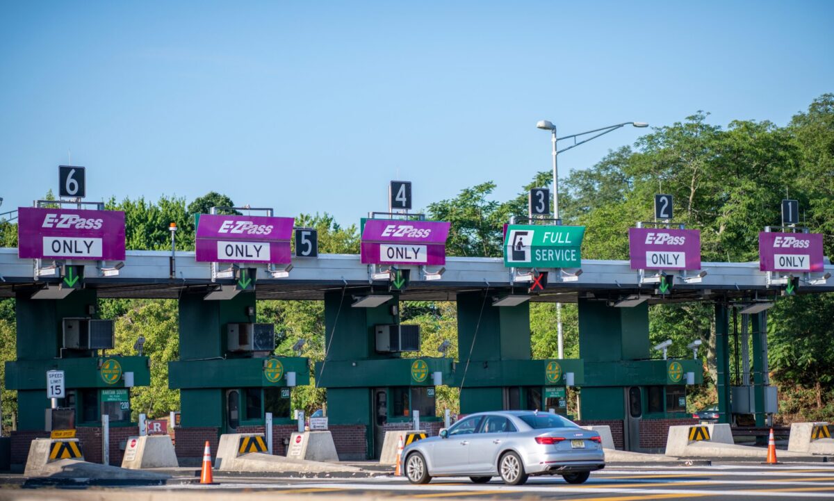 New Jersey toll booth as E-Zpass plans to replace plastic transponders with new sticker tags