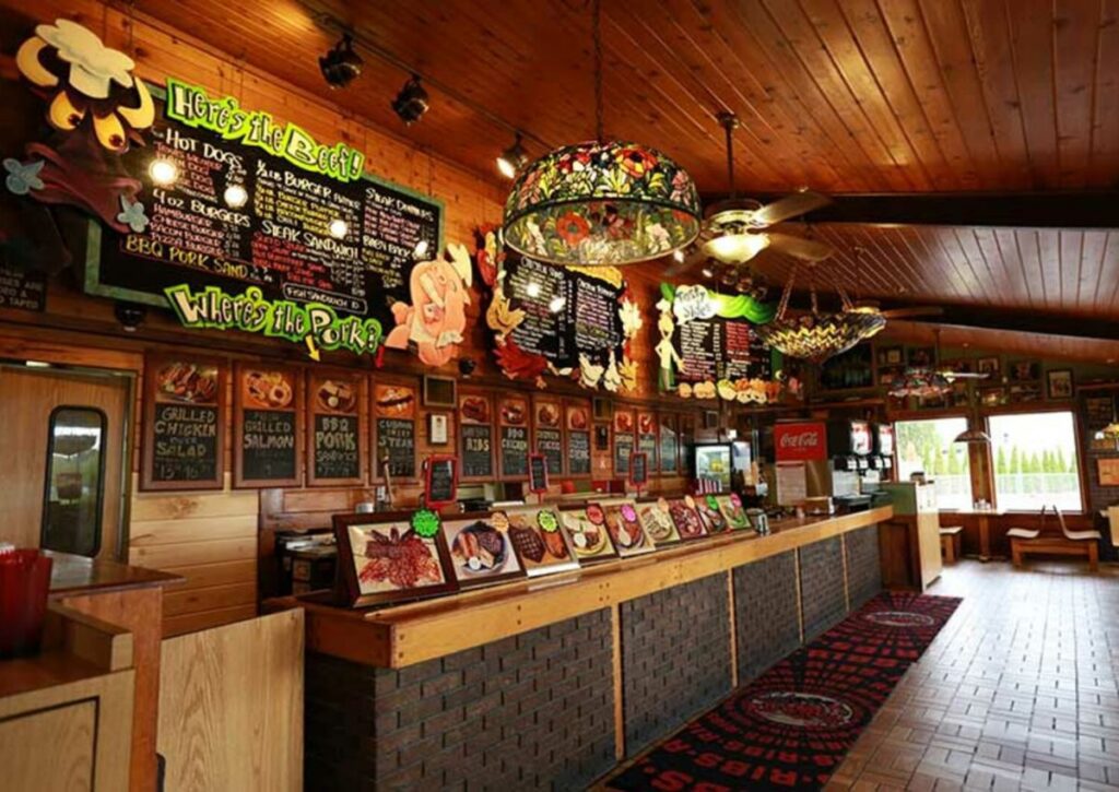 Cubby's bbq interior