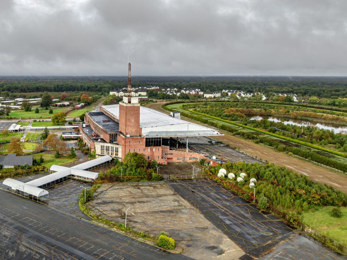 Aerial view of the abandoned Atlantic City Race Course grandstand in Mays Landing, New Jersey, before its planned redevelopment into an Amazon fulfillment center.